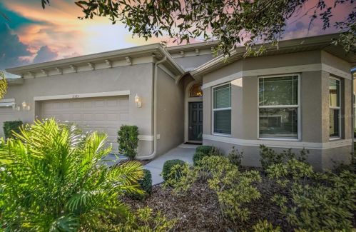 2325 Nottingham Greens Dr, Ruskin, FL 33573-7185