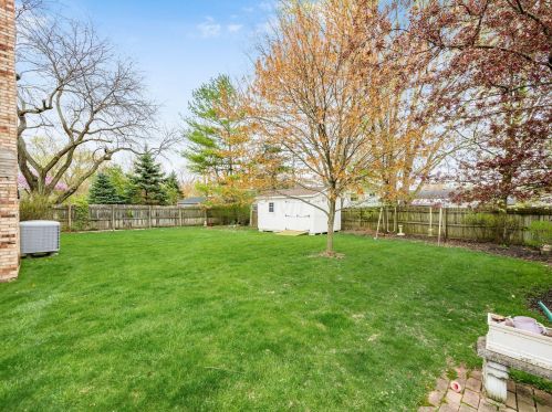 4041 Cypress Ave, Darbydale OH  43123-9186 exterior
