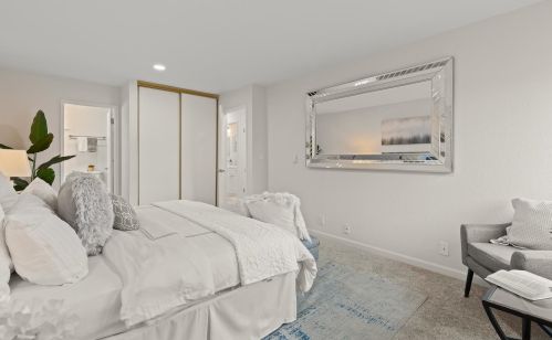 858 La Barbera Dr, San Jose CA  95126-3931 exterior