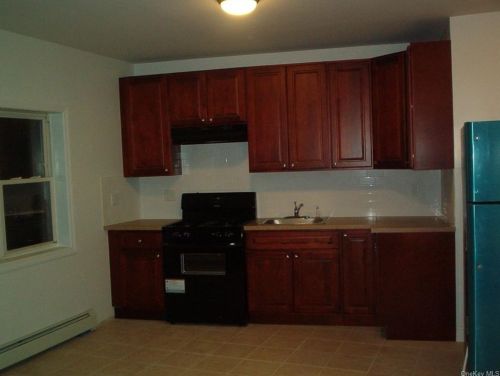 388 North Ave, New Rochelle NY  10801-4164 exterior