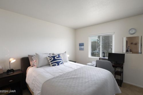 1759 Los Lagos Dr, Lake Havasu City AZ  86403-6650 exterior