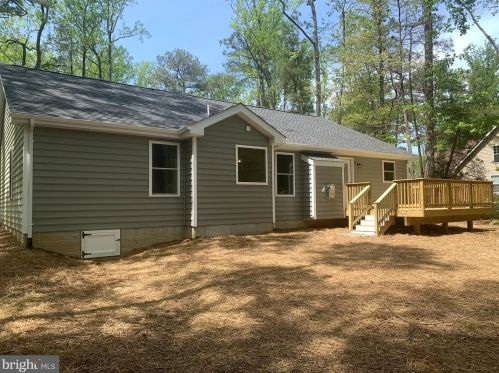 464 Cabin Point Dr, Montross VA  22520-4075 exterior