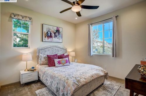 70 Thunder Bay Ct, West Pittsburg CA  94565-7924 exterior