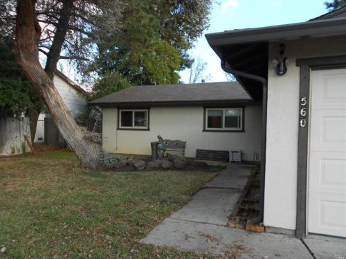 560 Gregory Dr, Vacaville, CA 95687-6220