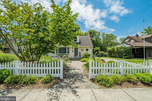 12 Beech Pl, West Deptford, NJ 08096-3312