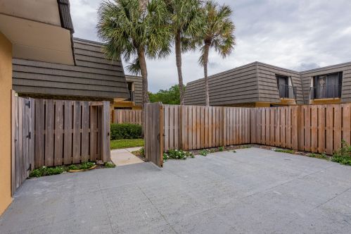 502 5th Way, West Palm Beach FL  33407-6608 exterior