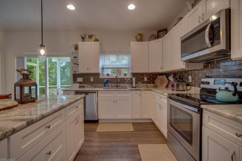 4468 Lake Heather Cir, Saint James City FL  33956-2614 exterior