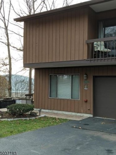 17108 Topside, Wharton NJ  07885-1781 exterior