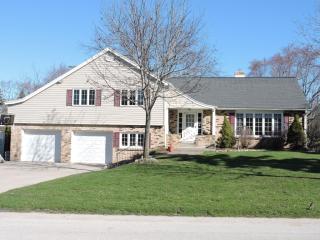14430 Beechwood Ave, Brookfield, WI 53005-6442