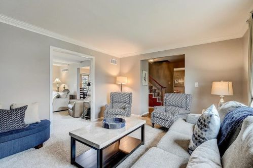 13190 Scarborough Dr, Waukesha WI  53151-6122 exterior