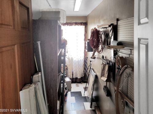 35 Sedona Rd, Sedona AZ 86351-7215 exterior