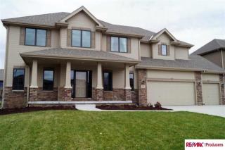 19907 Leavenworth St, Omaha, NE 68022-6467