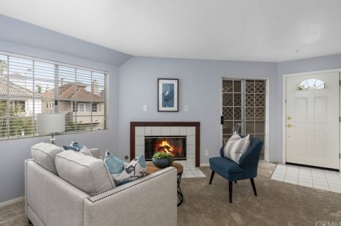 626 Lake St, Huntington Beach, CA 92648-4766