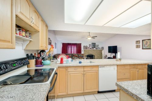 4723 67 Ave, Phoenix AZ 85033-1611 exterior