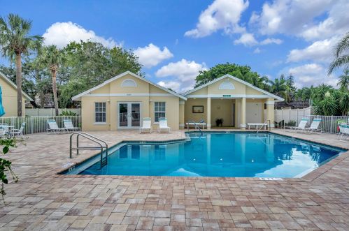 490 9 Pl, Vero Beach FL 32960-6822 exterior