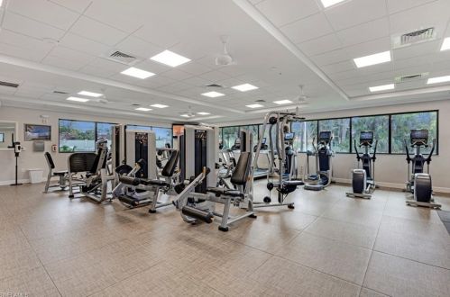 4606 Ashton Ct, Naples FL  34112-8822 exterior