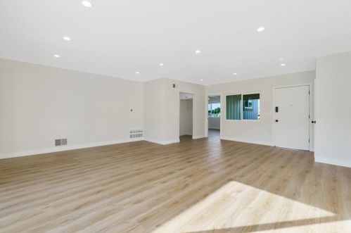 14021 Casimir Ave, Gardena CA  90249-2810 exterior