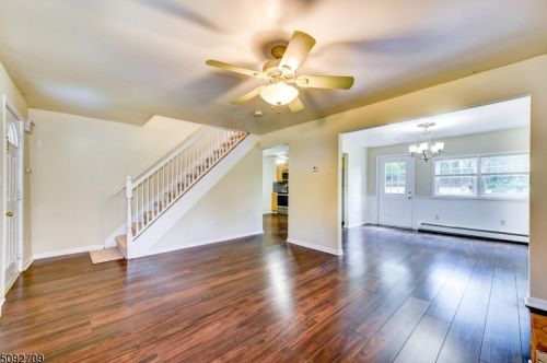 12 4th St, Wantage NJ  07461-2512 exterior