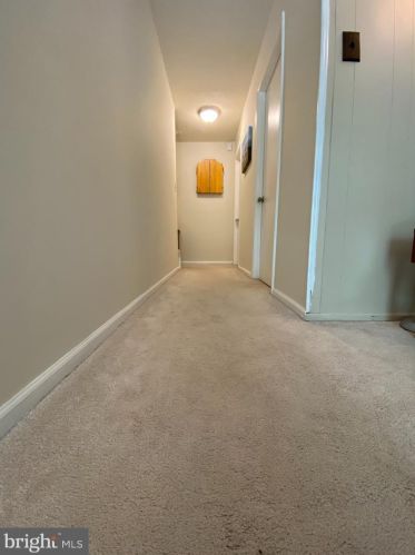 3063 Tecumseh Ct, Woodbridge VA  22192-1827 exterior