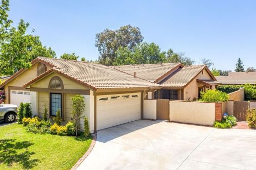26067 Viento Ct, Santa Clarita, CA 91355-3348