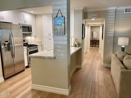 2043 Majorca Dr, Oxnard CA exterior