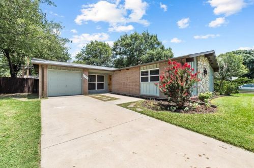 806 Greenhaven Dr, Richardson, TX 75080-3025