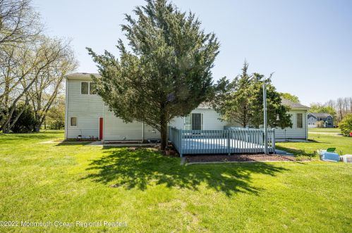 360 Brickyard Rd, East Freehold, NJ 07728-8411