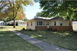 7302 Oliver Smith Dr, Des Moines IA  50322-3126 exterior