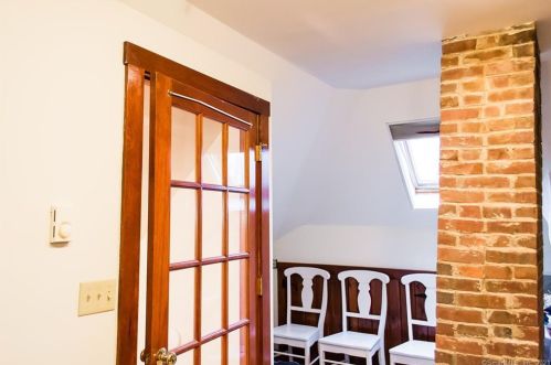 25 Curtis Ave, Wallingford CT 06492-3708 exterior