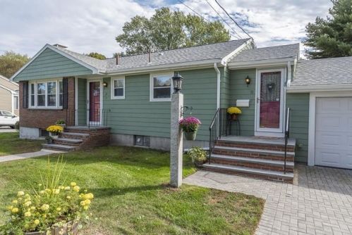 11 Ryan Rd, Danvers MA  01923-2632 exterior