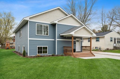 1940 Florence St, Saint Paul, MN 55110-3469