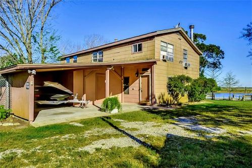 2001 Fairway Dr, Angleton, TX 77515-9383