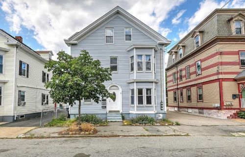 141 Grove St, Providence, RI 02909-1827