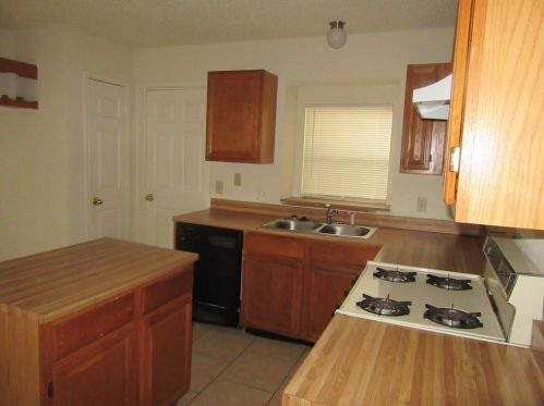 2218 Montclair St, Lancaster TX  75146-1254 exterior