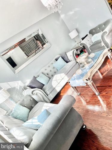 6034 Lexington Ave, Camden, NJ 08109-4710