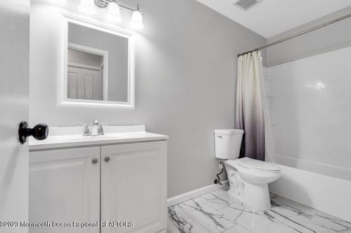 903 Callas Ct, Jackson Twp NJ  08527-4129 exterior