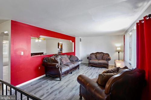 414 Old Country Club Rd, Charles Town WV  25414-5826 exterior