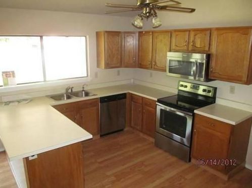 3016 Newcastle Ct, Lewisville TX  75028-1510 exterior