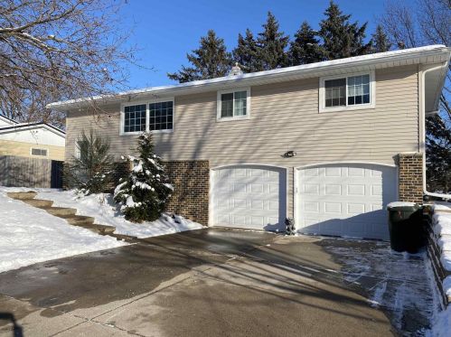 700 Melanie Ln, Ripon, WI 54971-1038