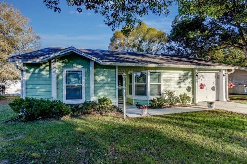 61 Floridana Rd, De Bary, FL 32713-3161