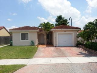 14347 180th Ter, Miami, FL 33177-2644