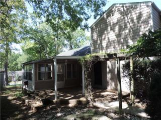 2301 Modena Dr, Nashville, TN 37214-1717
