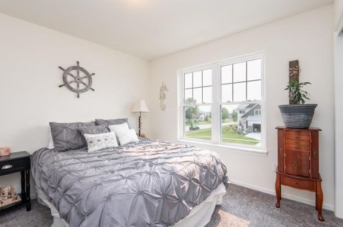 292 Autumn Crest Ln, Lake Mills WI  53551-1951 exterior