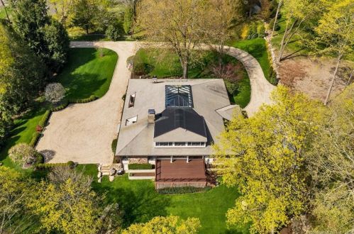 27 Rockwell Rd, Ridgefield, CT 06877-5006