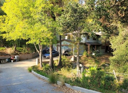3651 Chevy Chase Dr, Glendale, CA 91206-1211