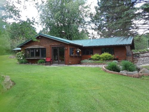 86 Larson Rd, Esko, MN 55733-9620