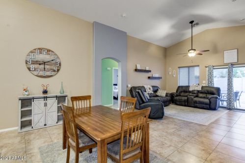 1637 Vineyard Plains Dr, Queen Creek AZ  exterior