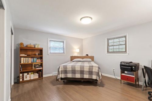 6 Orchard Dr, Flemington NJ  08822-1527 exterior