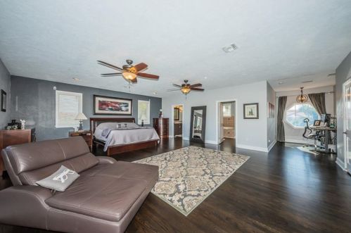 1999 Illinois Ave, Saint Petersburg FL  33703-3421 exterior