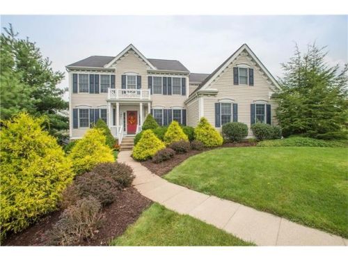 1041 Woodridge Dr, Canonsburg, PA 15317-2467